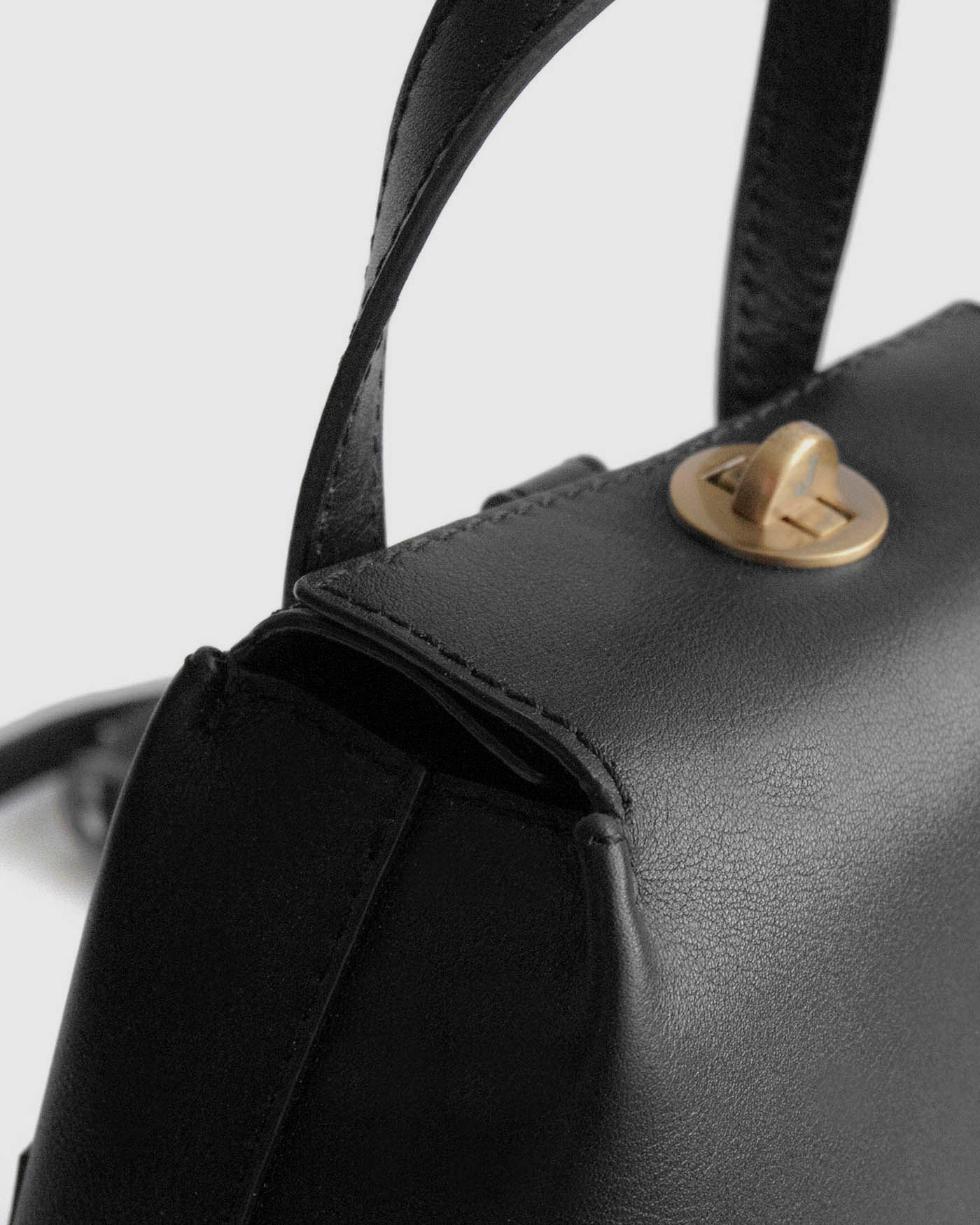 Mini Pear - Black - Image 5
