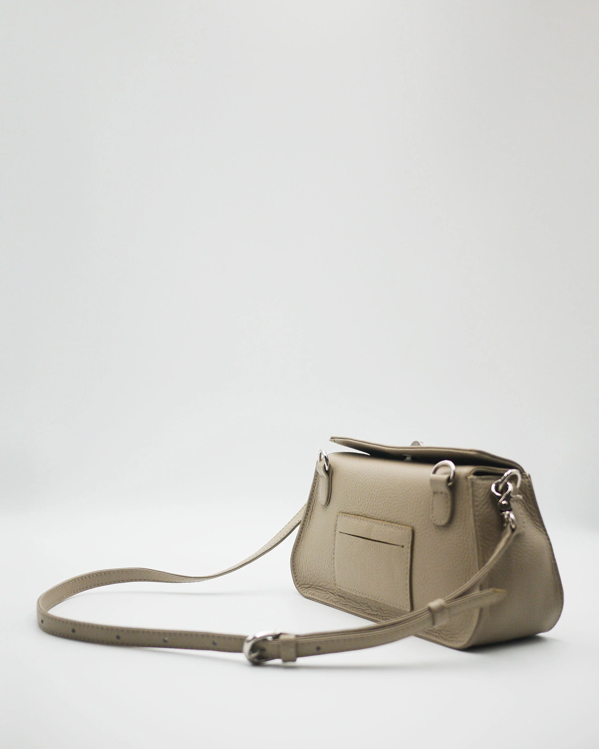 Treasure - Dove - Image 3